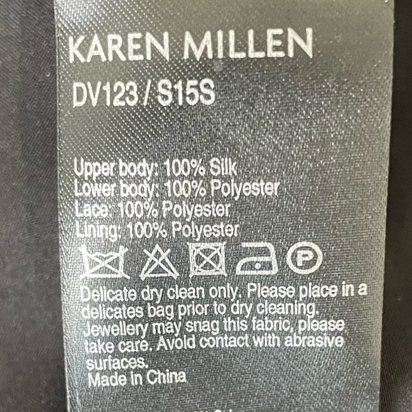 Karen Millen Short Sleeve Dress with Lace Appliqué and Pleated Skirt Size 4 - Picture 9 of 9